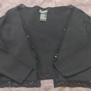Studio Collection Shrug